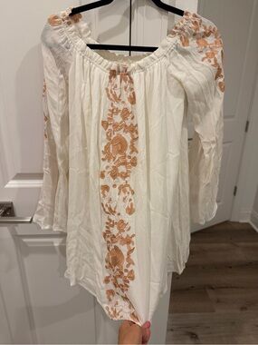 Tobi White Off-Shoulder Tunic with Tan Floral Embroidery